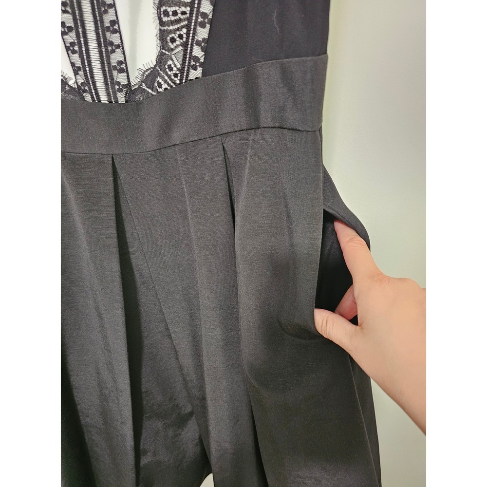 WHBM Black White Lace Trim Fit Flare Dress 12 Pockets Sleeveless Pleated Party ~ - Picture 4 of 10